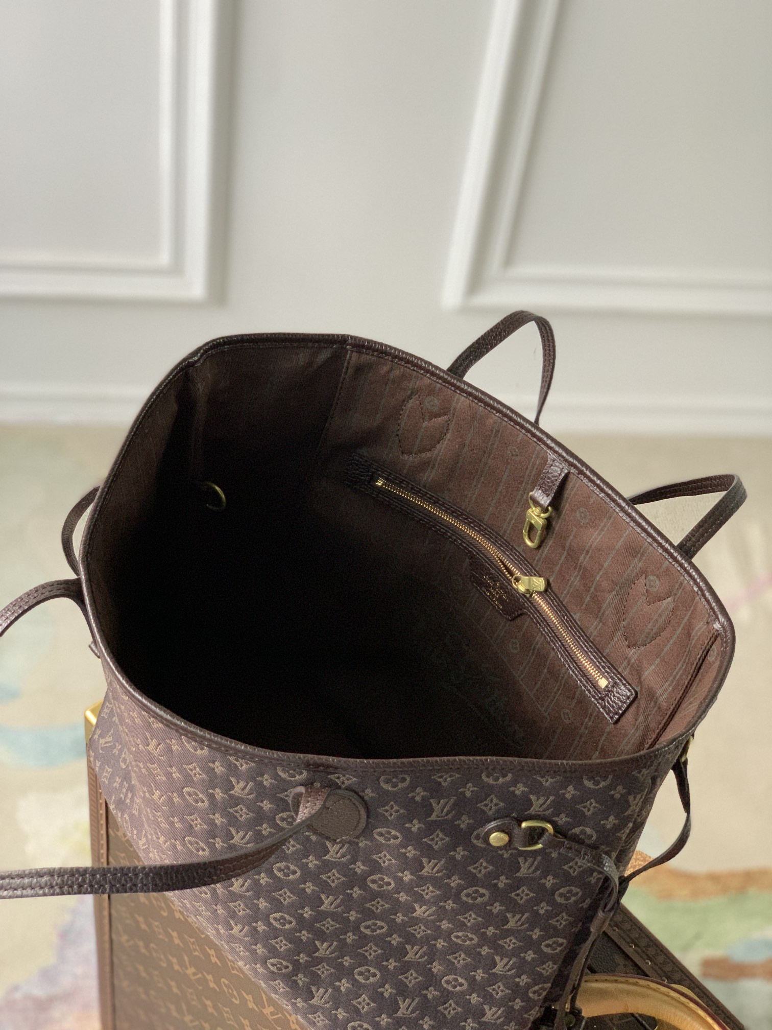 Louis Vuitton Neverfull Bag