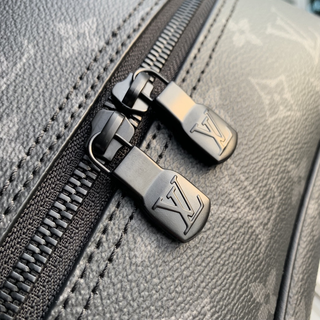 Louis Vuitton Dean Bag