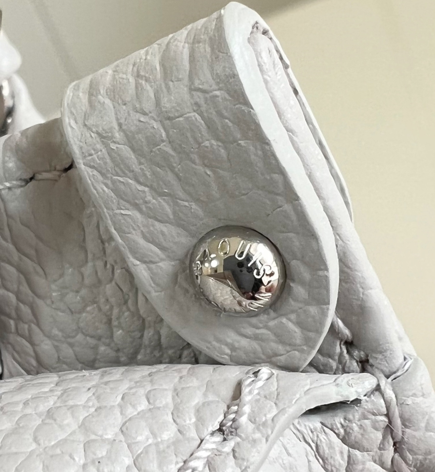 Louis Vuitton Onthego East West Handbag