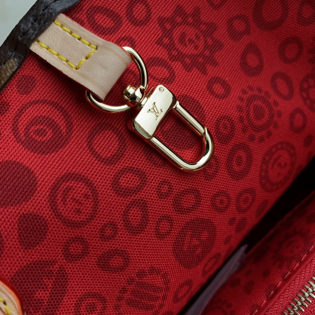 Louis Vuitton Onthego Bag