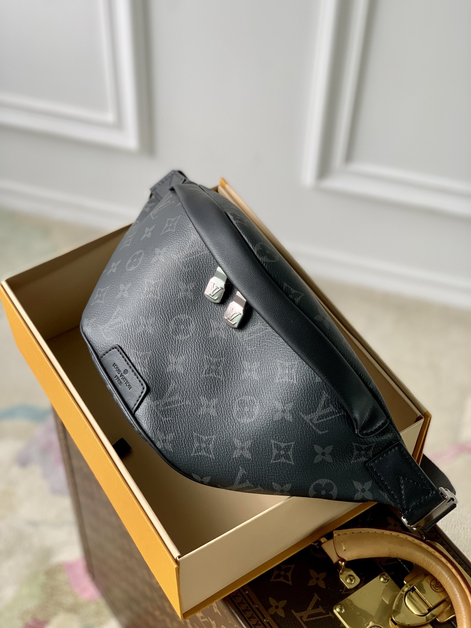 Louis Vuitton Discovery Bag