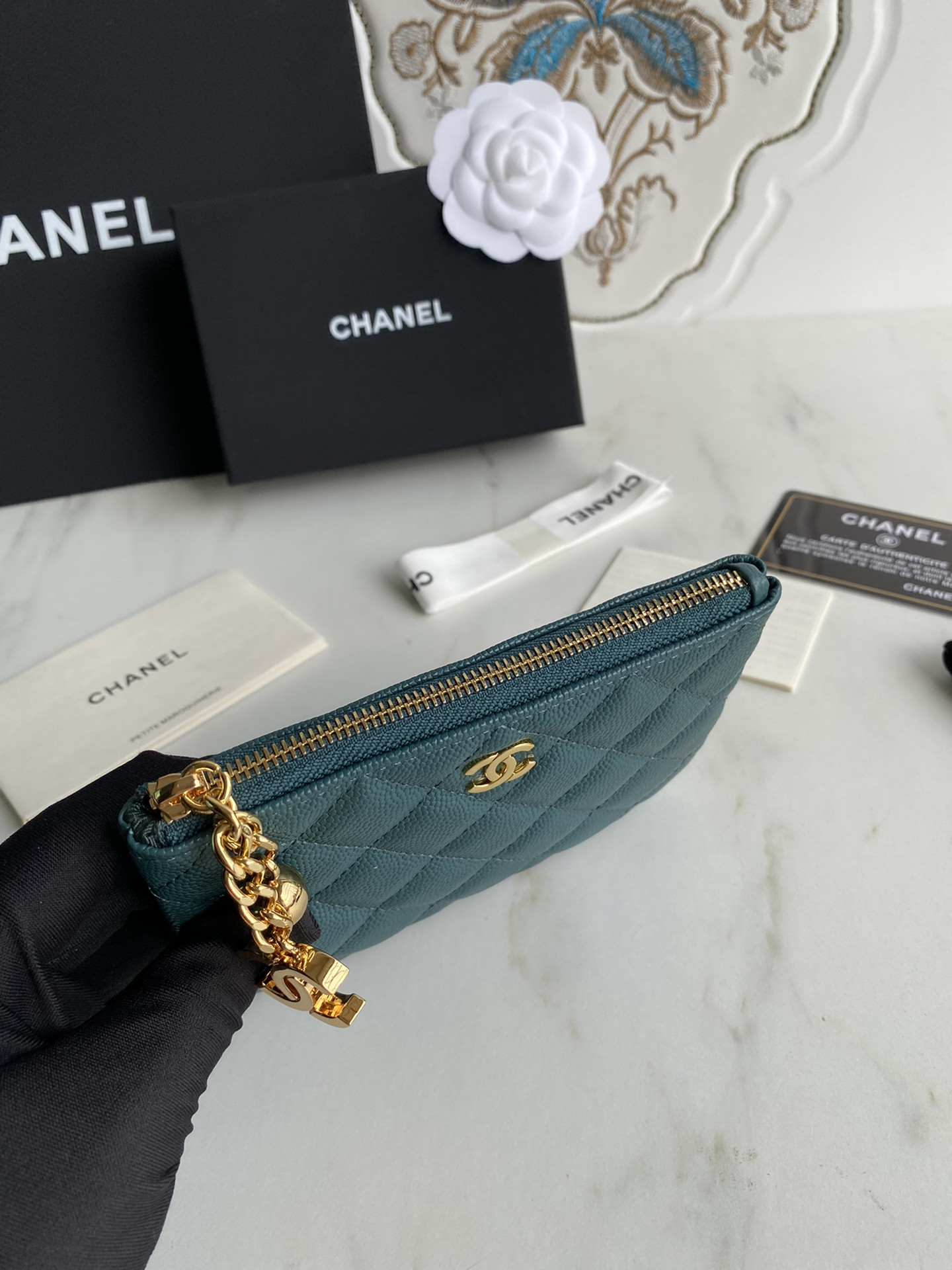 Chanle Zipped Wallet