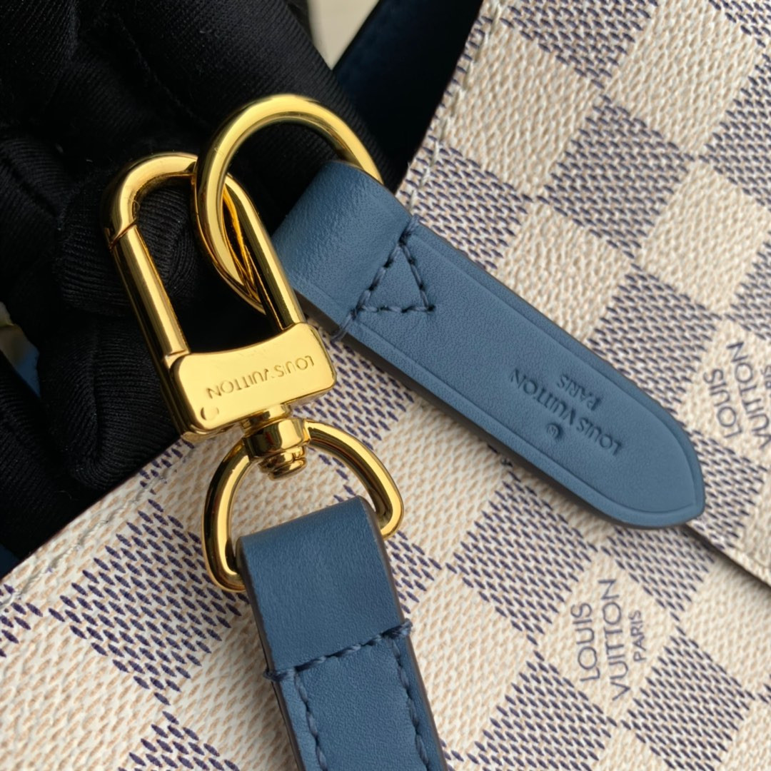 Louis Vuitton Néonoé Bag