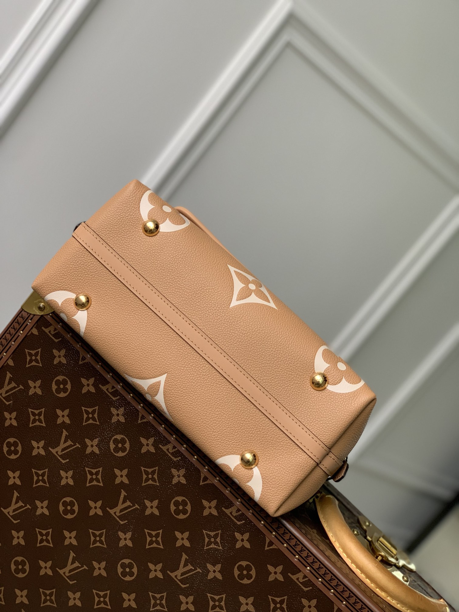 Louis Vuitton Carryall Bag