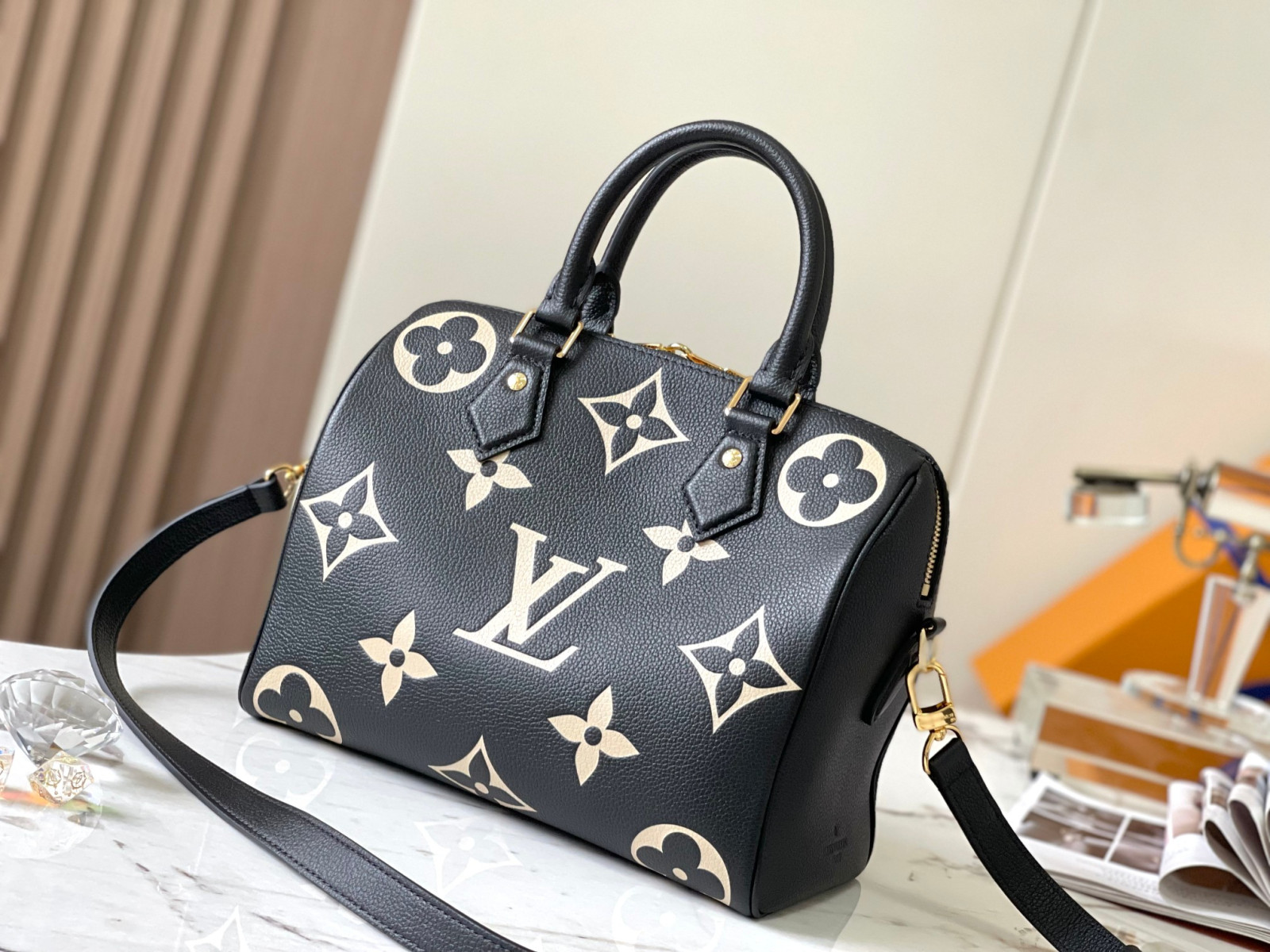 Louis Vuitton Speedy Bandoulière 25 Bag
