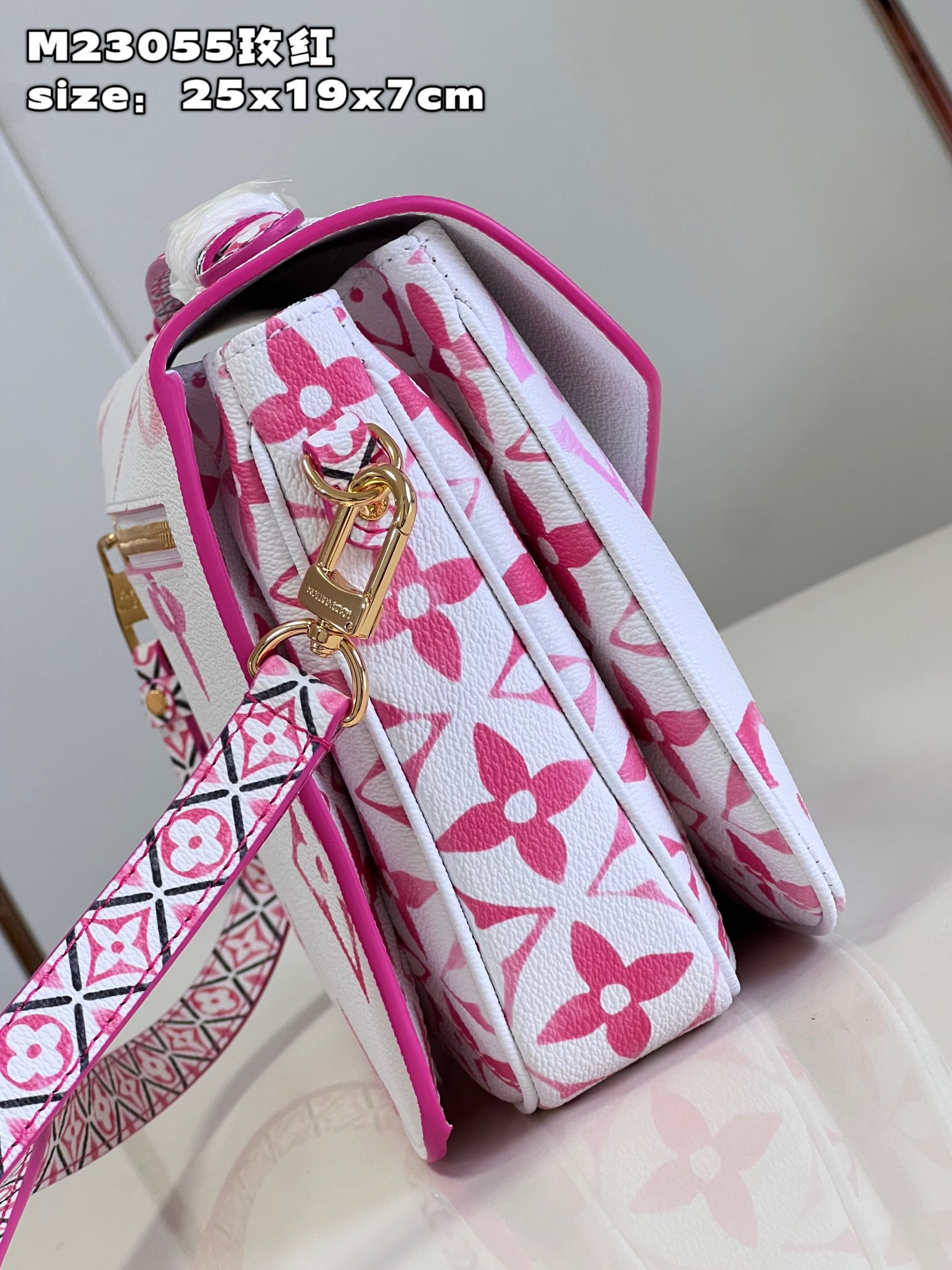 Louis Vuitton Pochette Metis Bag