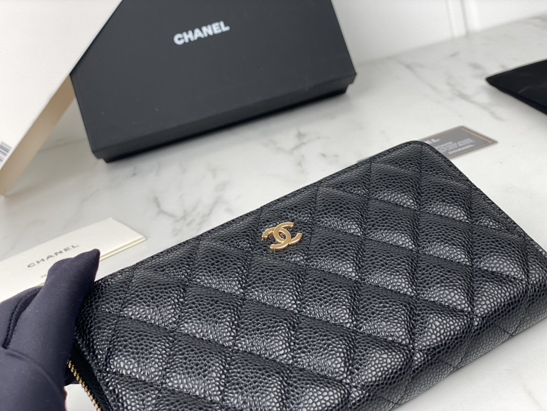 Chanle Zipped Wallet