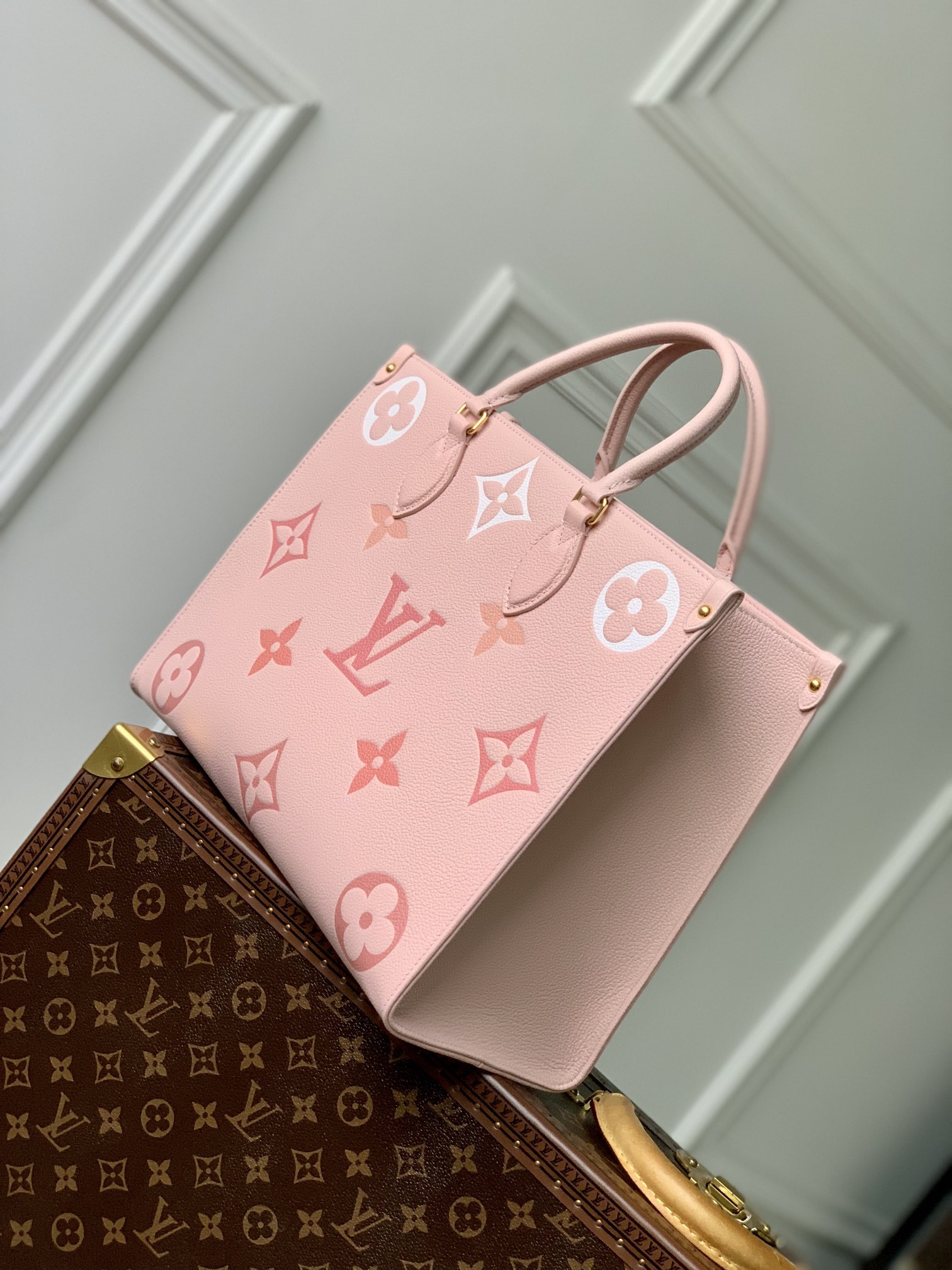 Louis Vuitton Onthego Bag