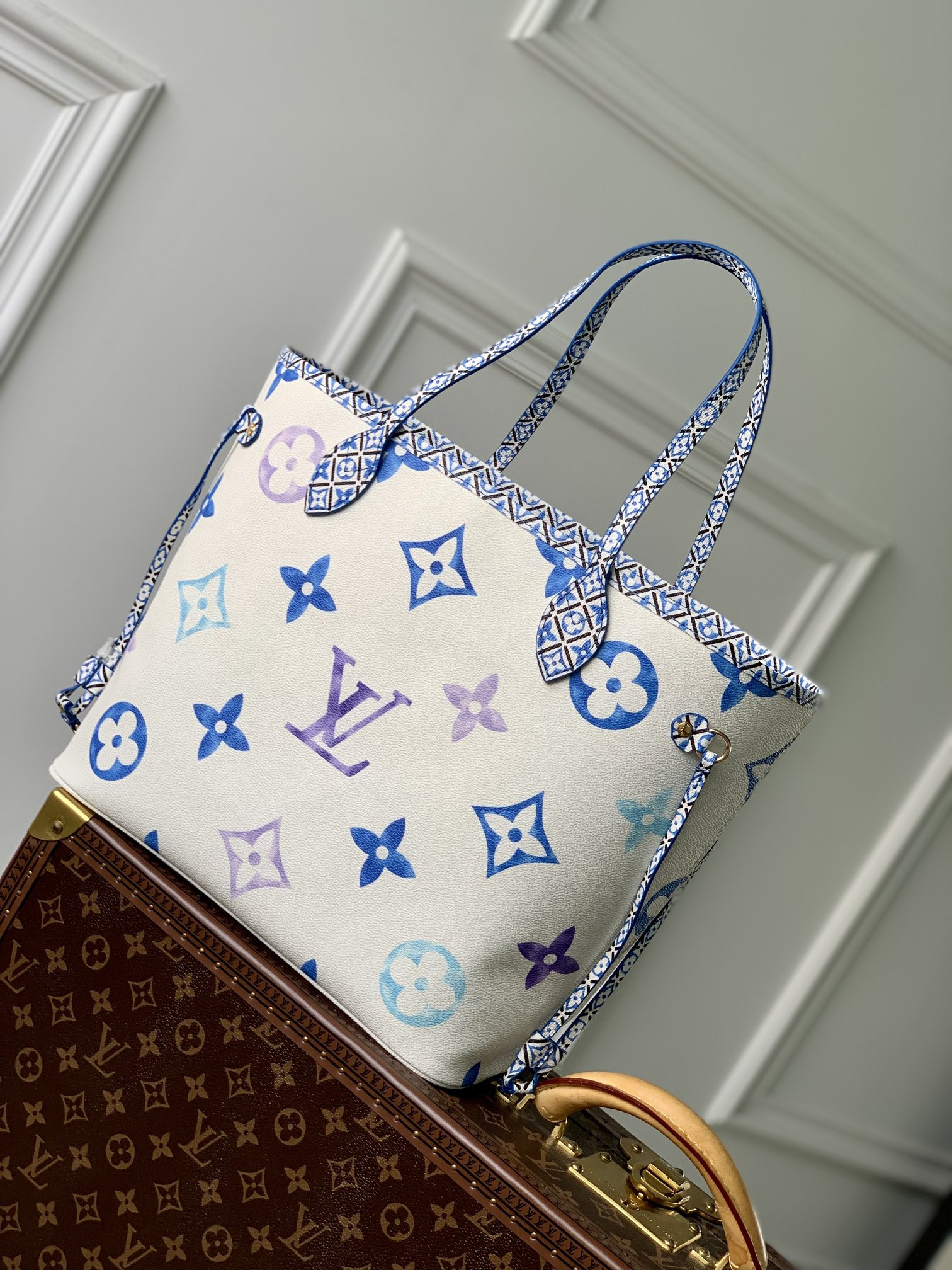 Louis Vuitton Neverfull Bag