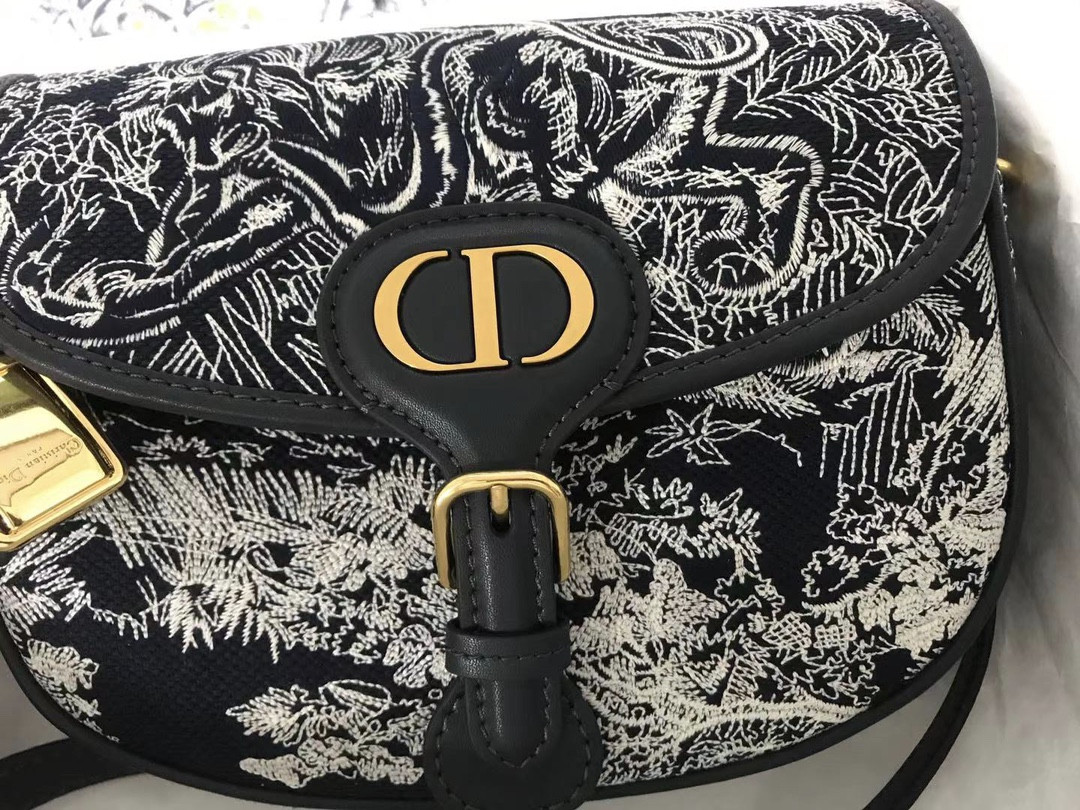 Medium Dior Bobby Bag