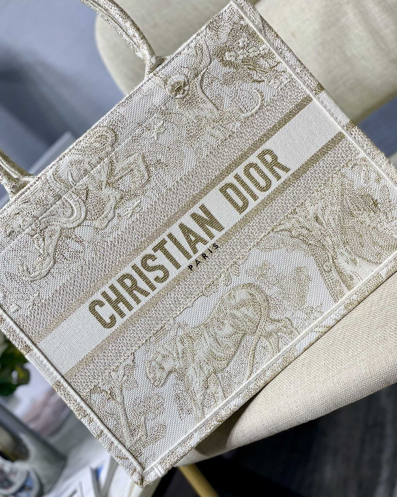 Medium Dior Book Tote
