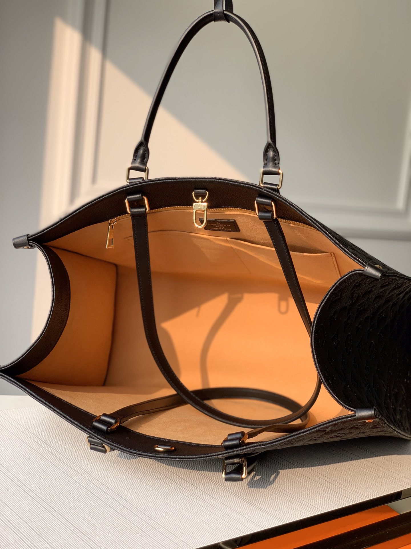 Louis Vuitton Onthego Bag