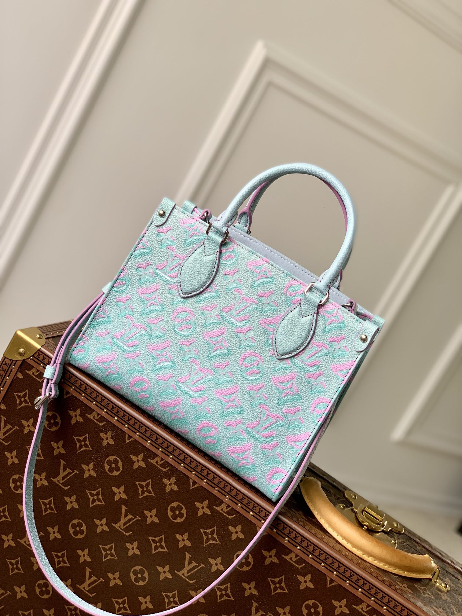 Louis Vuitton Onthego Bag