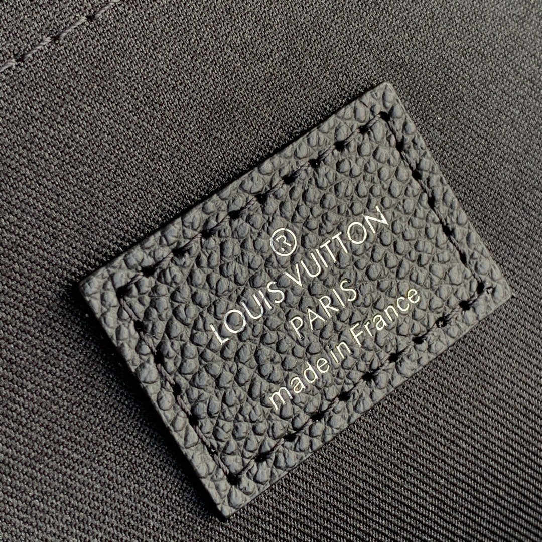 Louis Vuitton Pochette Jour Bag