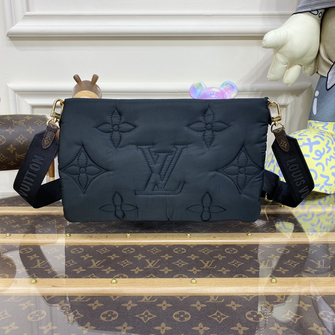 Louis Vuitton Maxi Multi Pochette Accessoires Bag