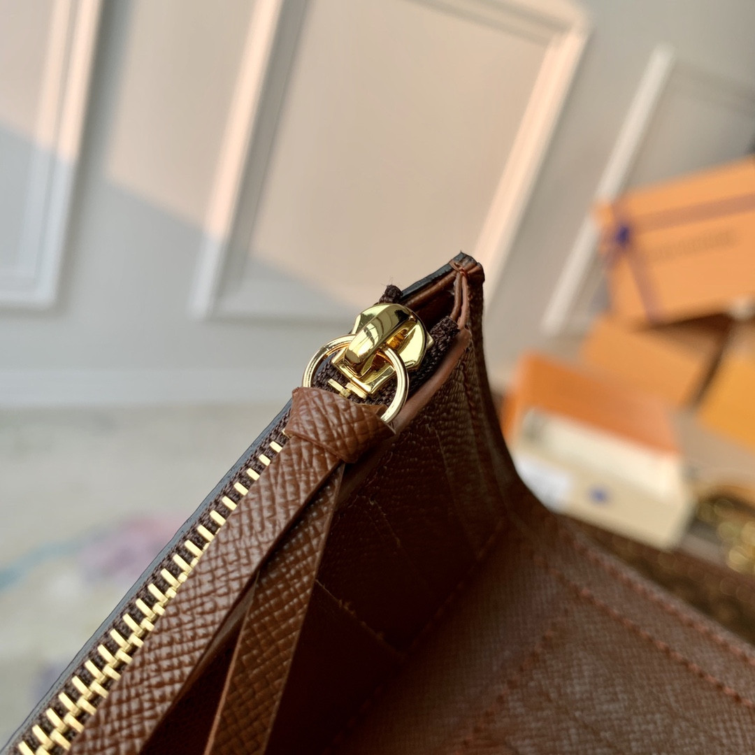 Louis Vuitton Victorine Bag
