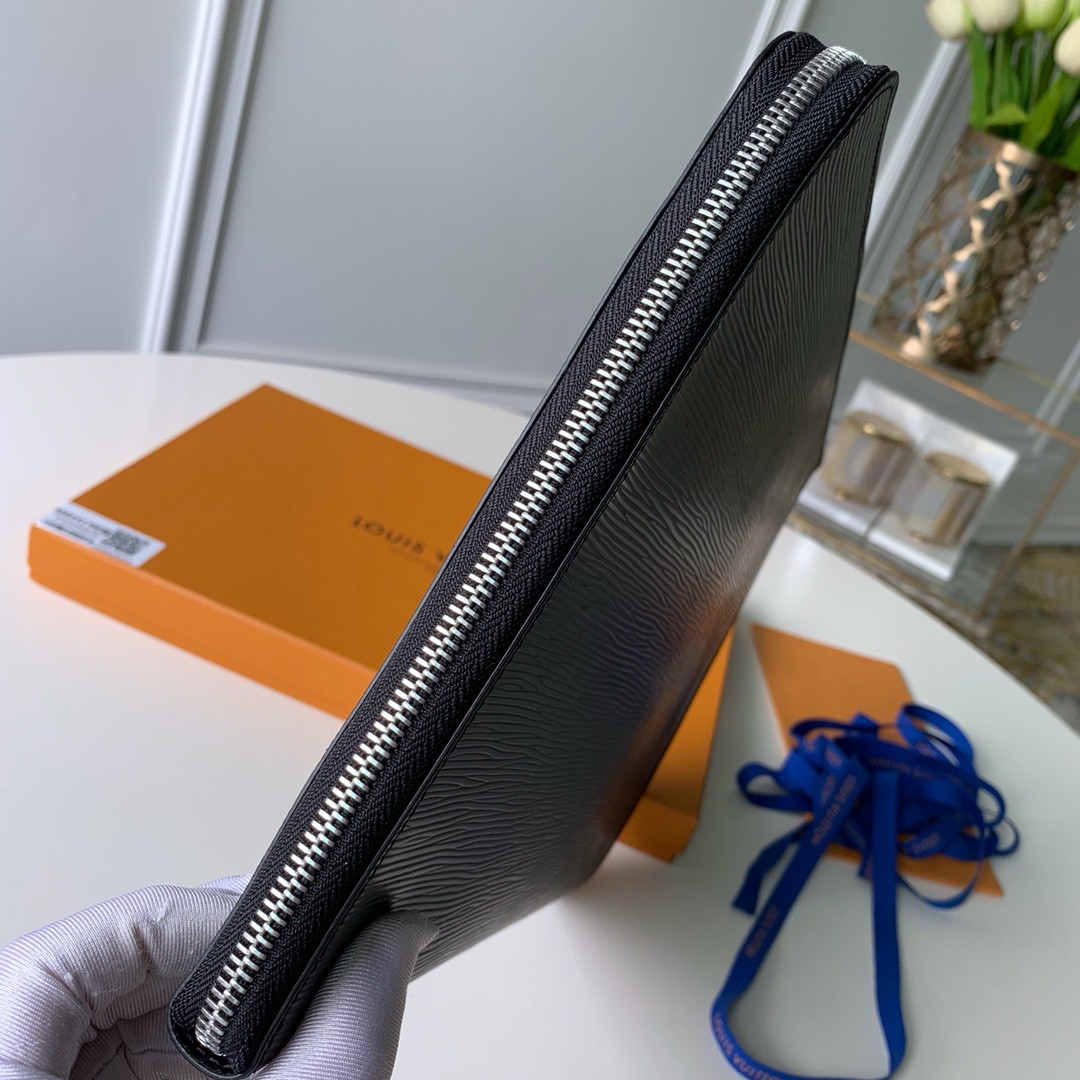 Louis Vuitton Pochette Jour Bag