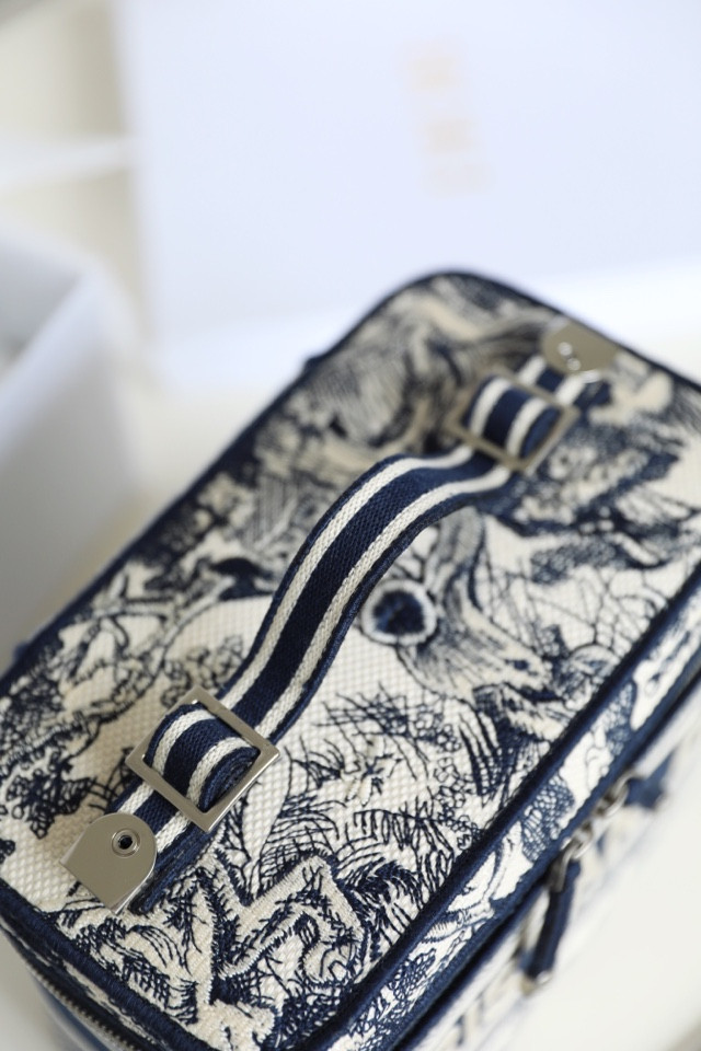 Dior Travel Vanity