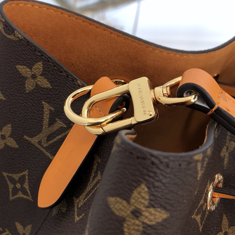 Louis Vuitton Néonoé Bag