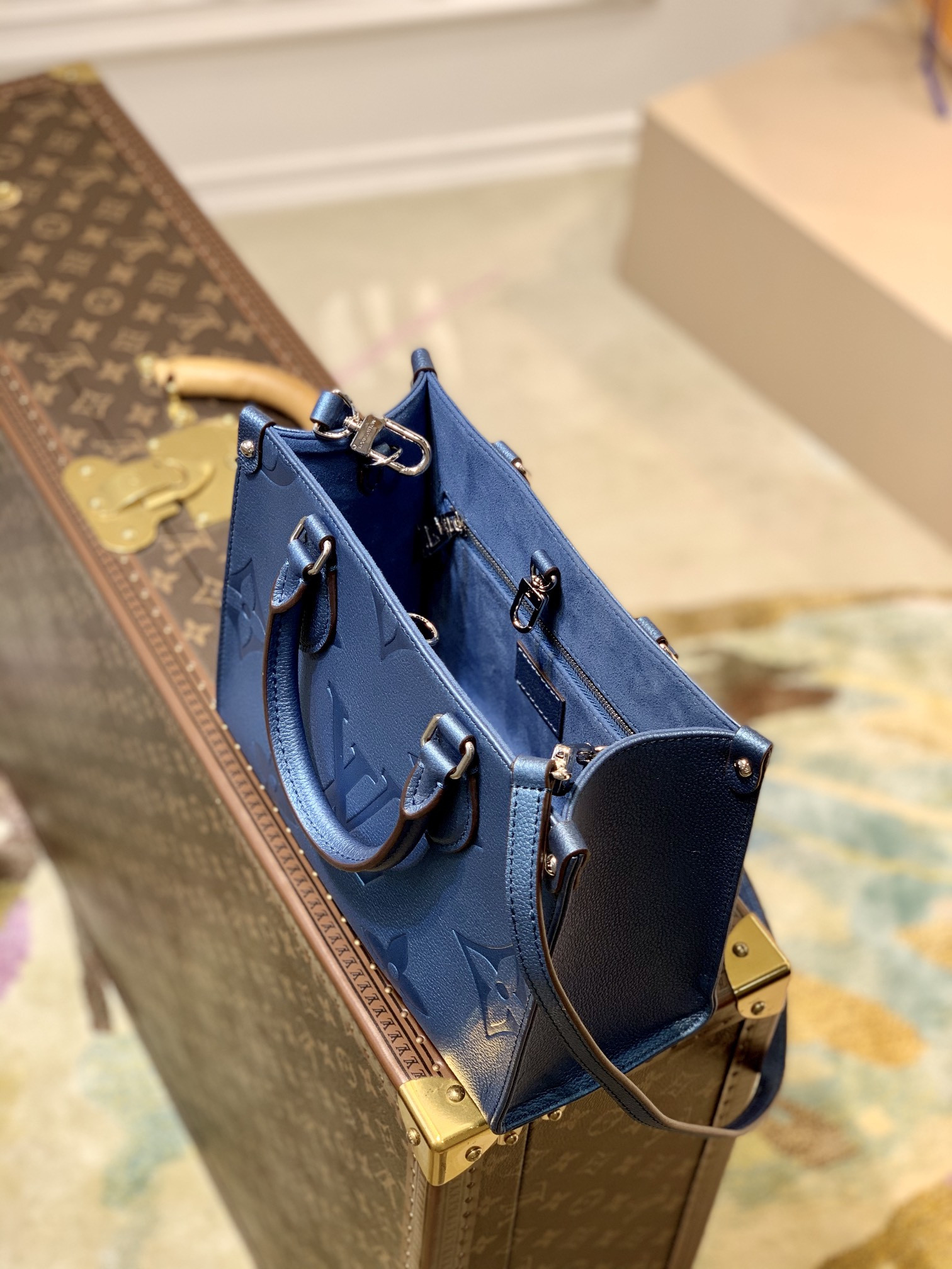 Louis Vuitton Onthego Bag