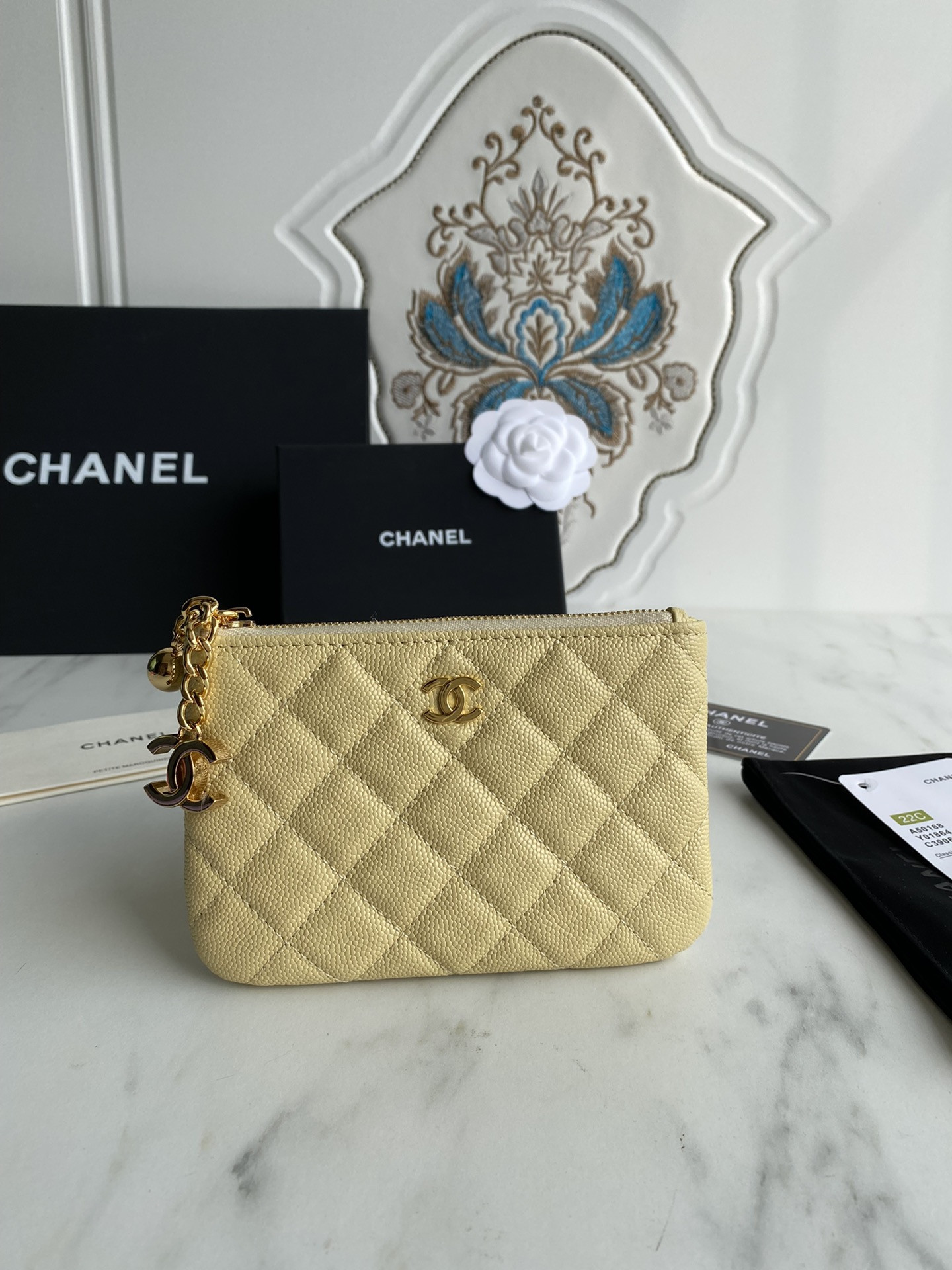 Chanle Zipped Wallet