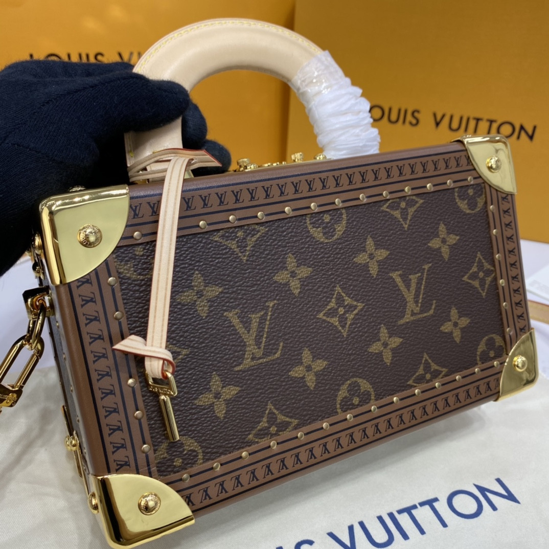 Louis Vuitton Odéon Bag