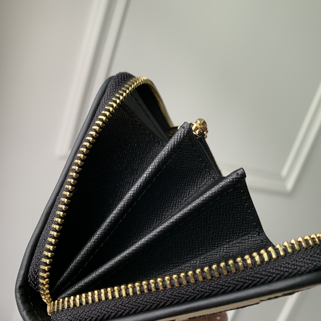 Louis Vuitton Zippy Bag