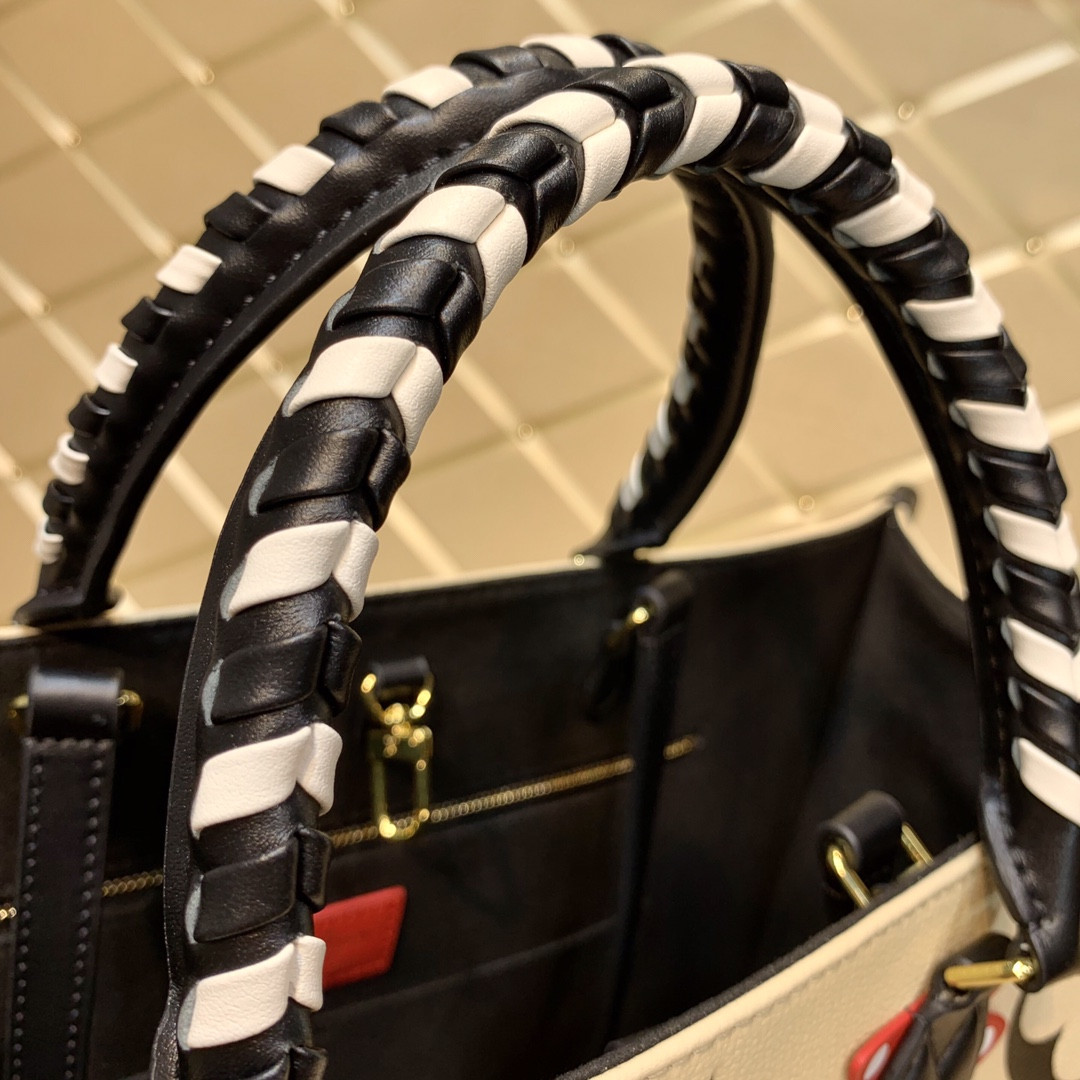 Louis Vuitton Onthego Bag