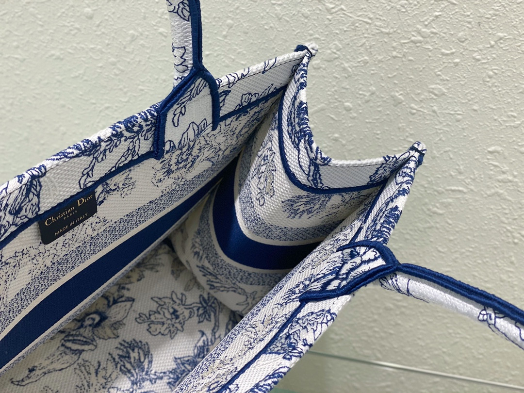Medium Dior Book Tote