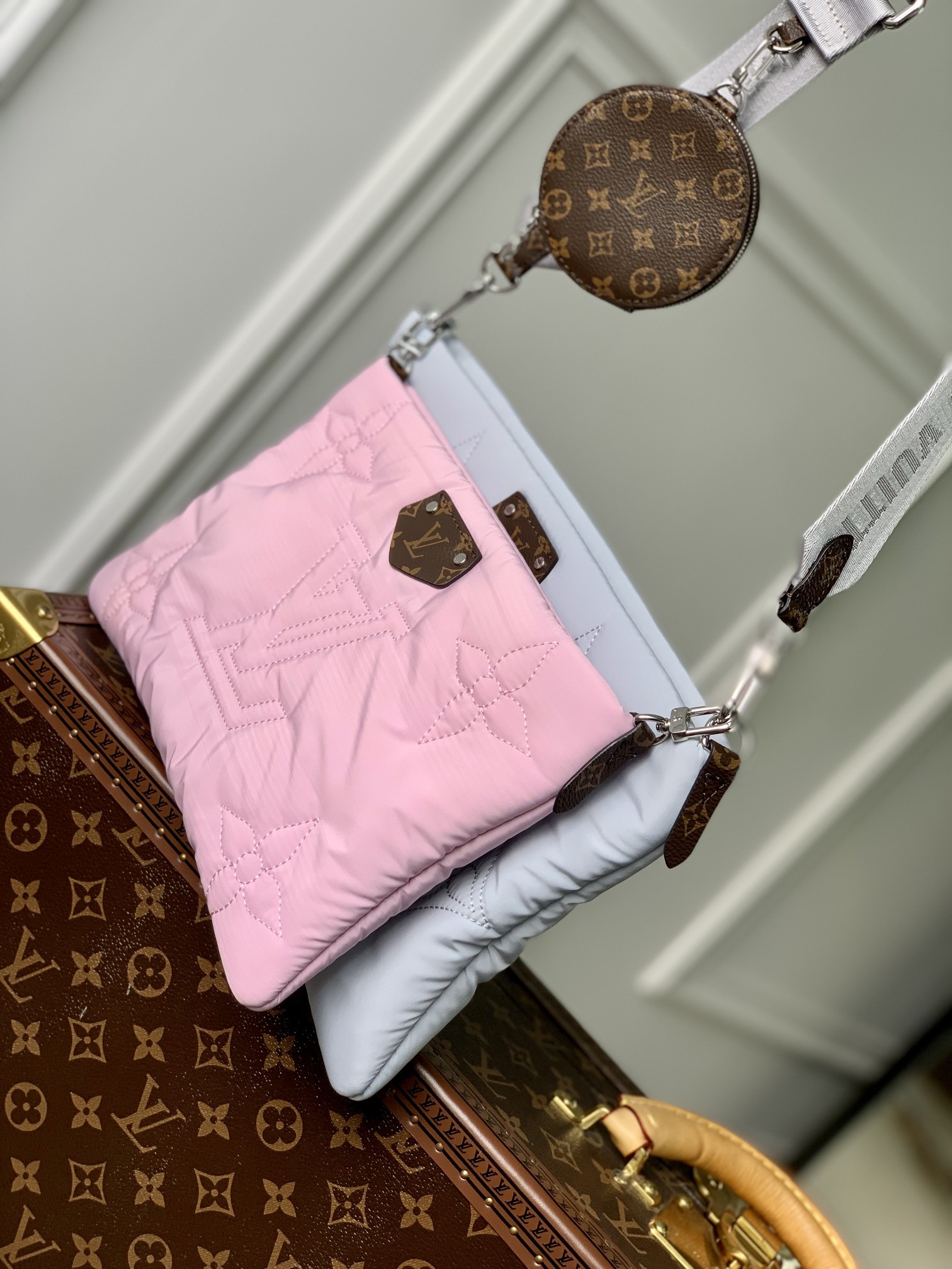 Louis Vuitton Maxi Multi Pochette Accessoires Bag