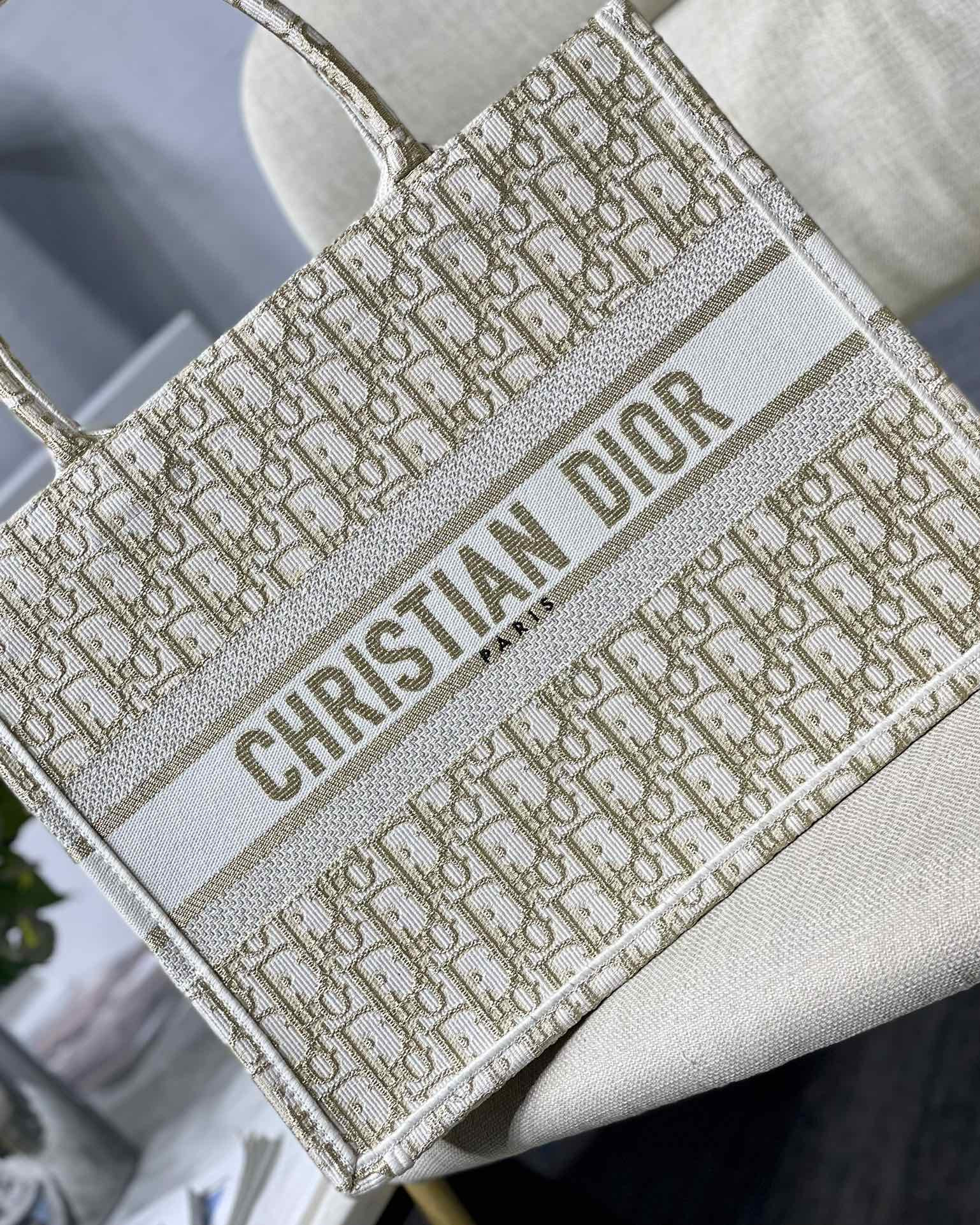 Medium Dior Book Tote