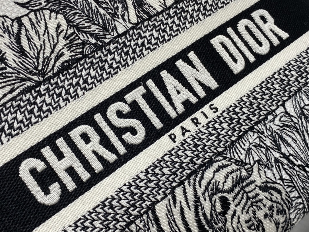 Medium Lady D-lite Bag