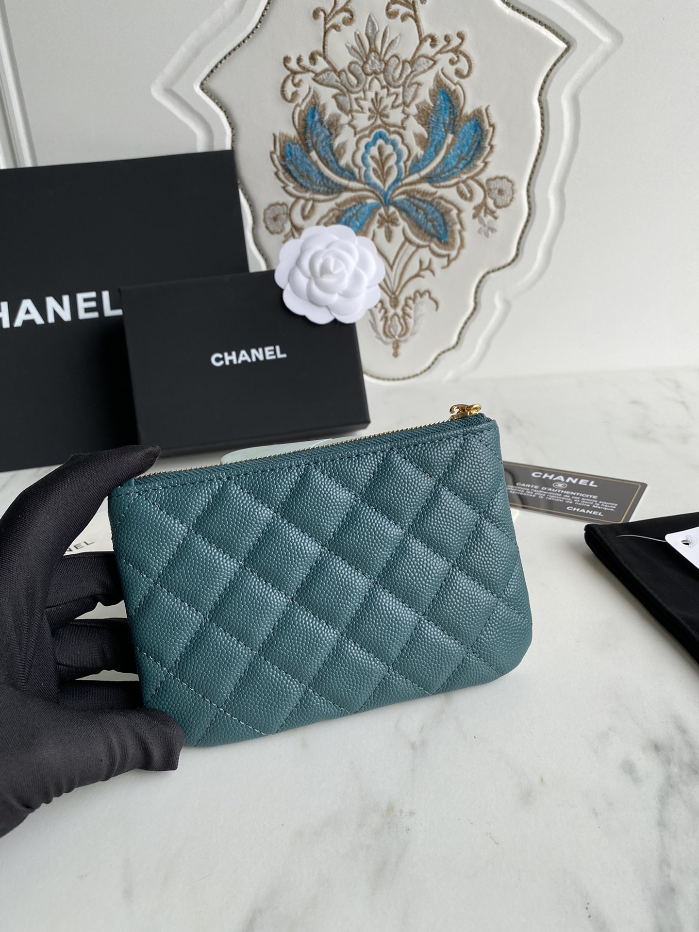 Chanle Zipped Wallet