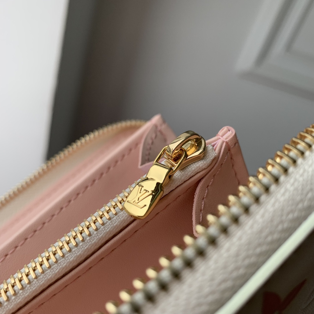 Louis Vuitton Zippy Bag