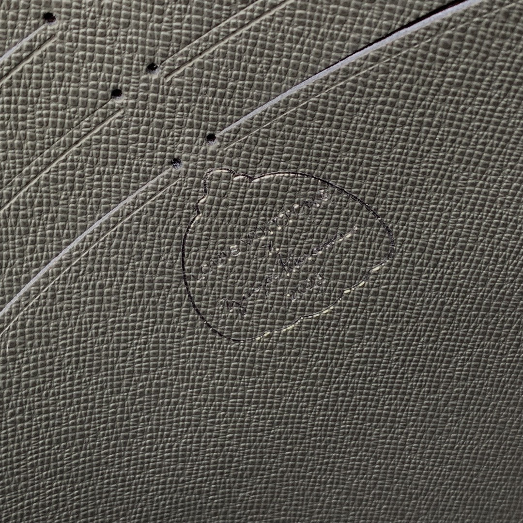 Louis Vuitton Pochette Voyage Bag