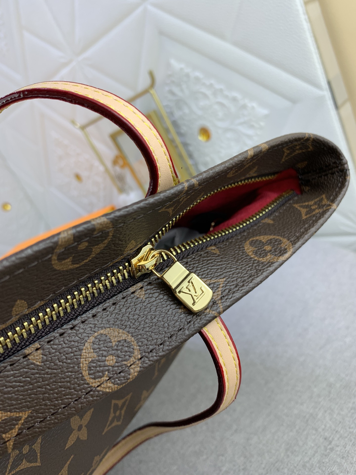 Louis Vuitton Carry It| Bag
