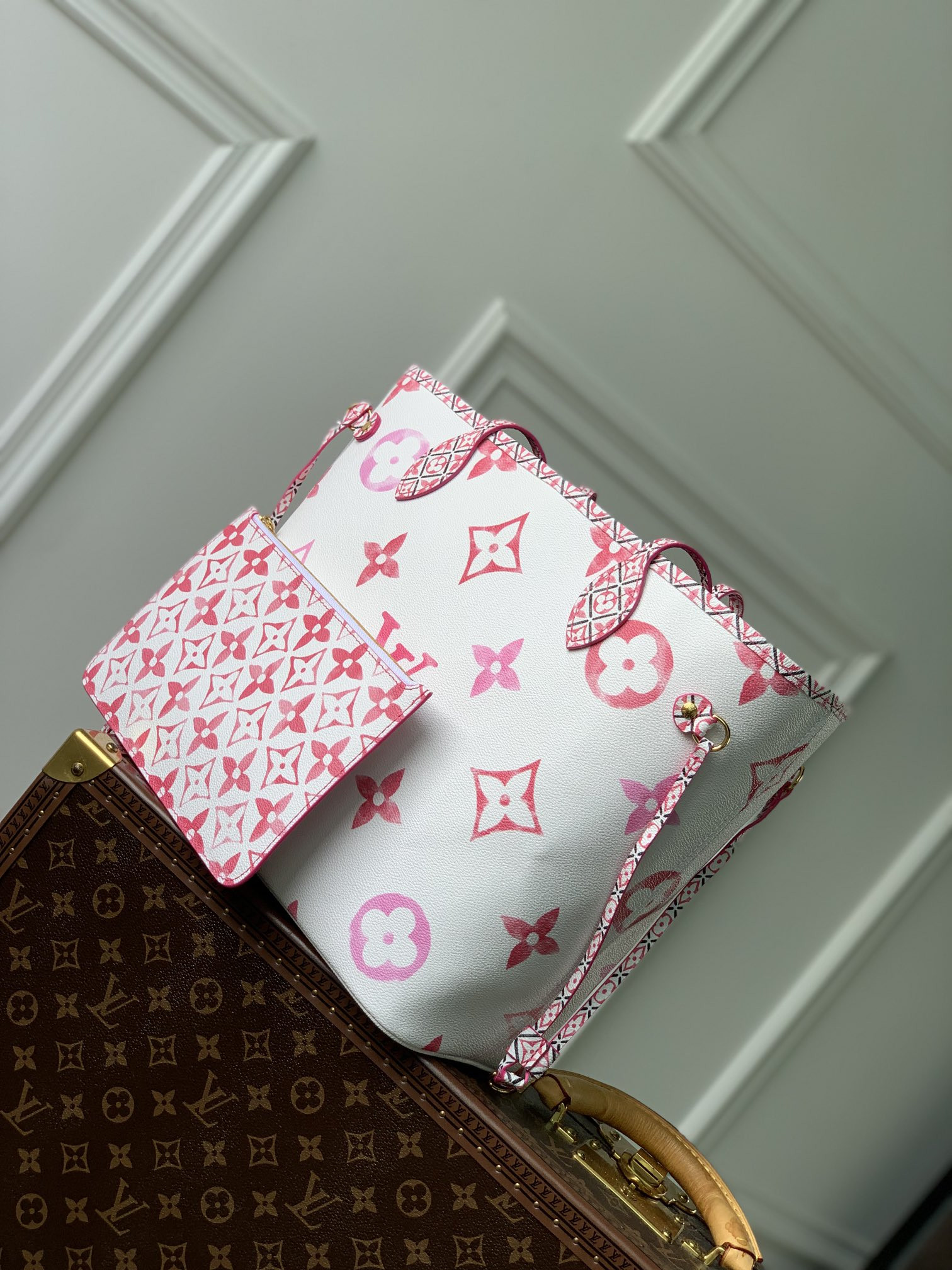 Louis Vuitton Neverfull Bag