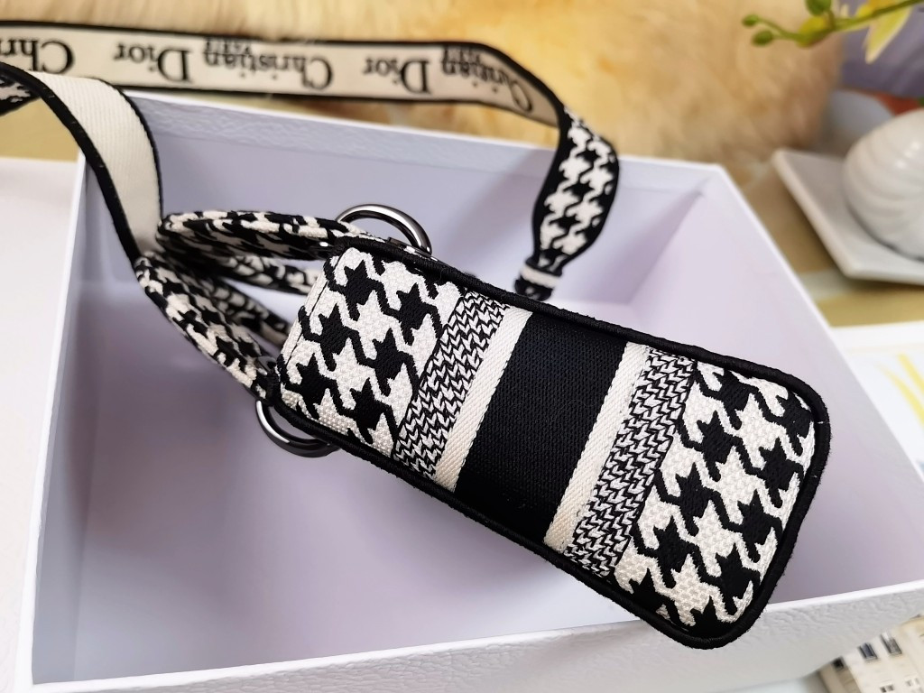 Mini Lady Dior Bag