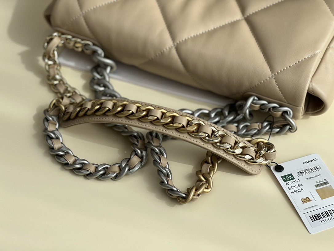 Chanle 19 Handbag
