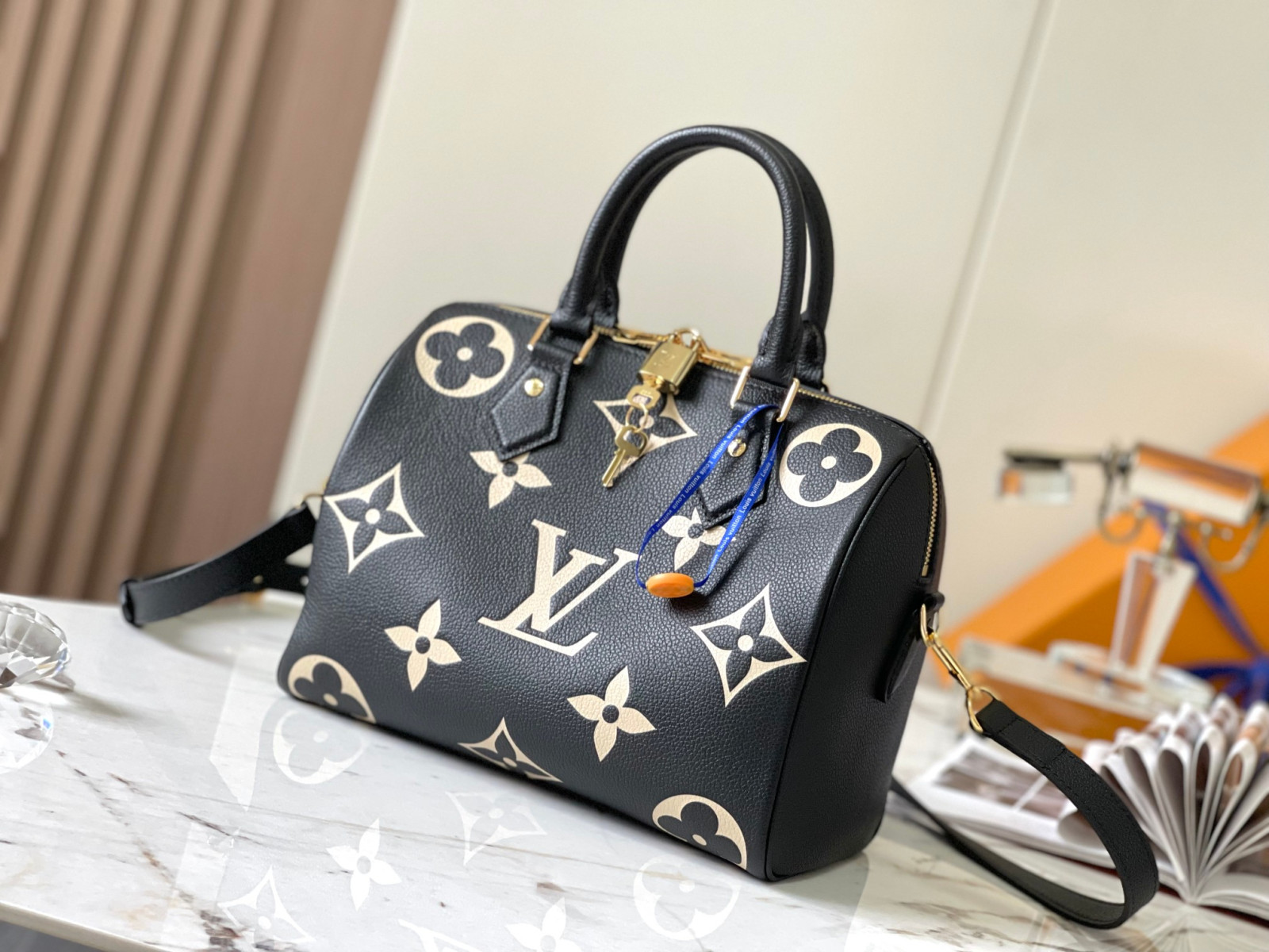 Louis Vuitton Speedy Bandoulière 25 Bag