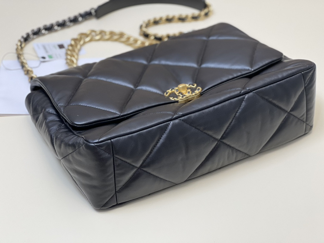 Chanle 19 Large Handbag