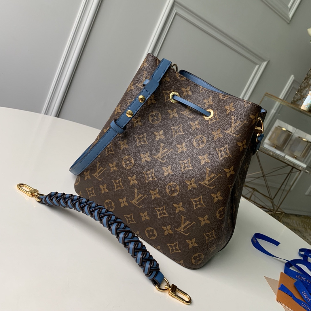 Louis Vuitton Néonoé Bag