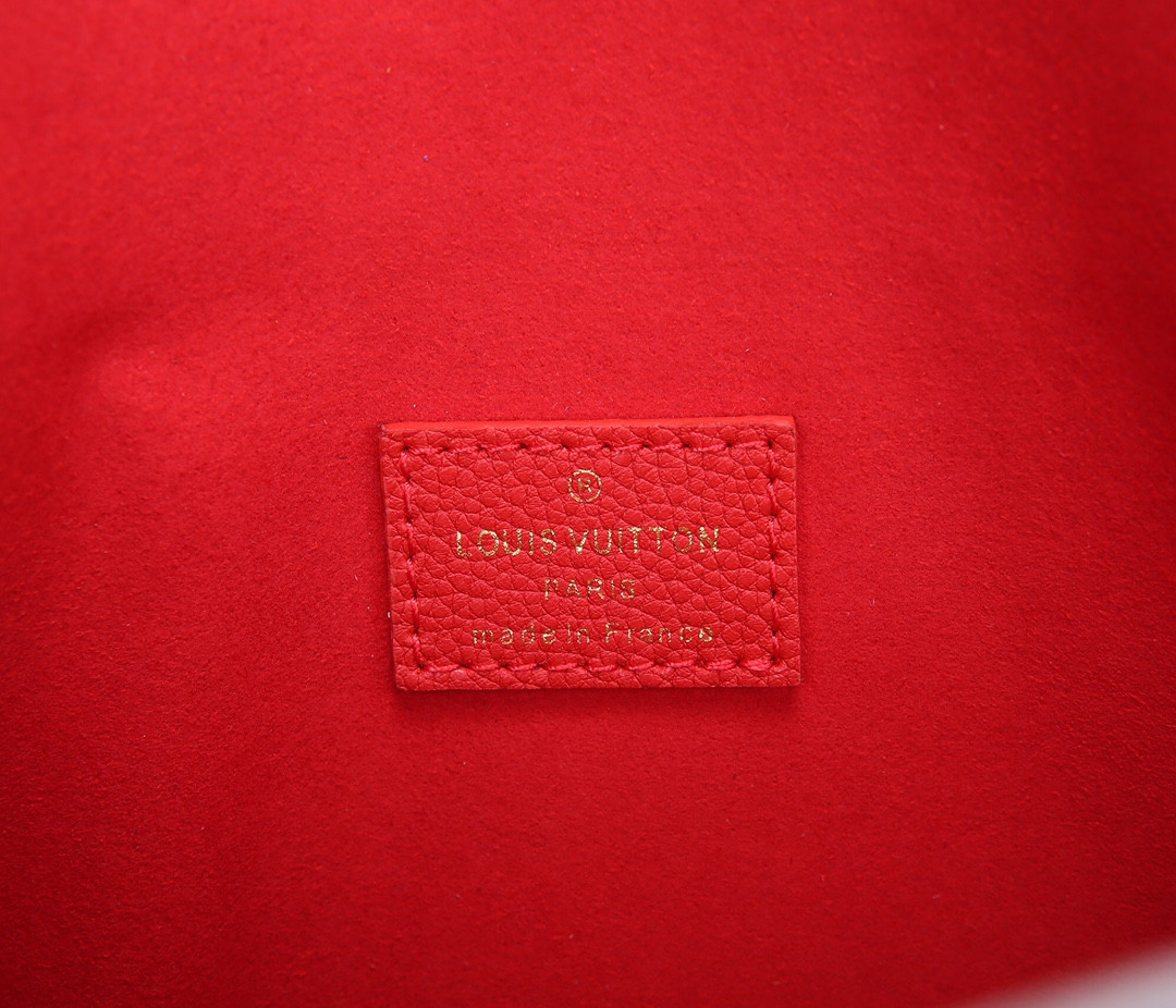 Louis Vuitton Victoire Bag