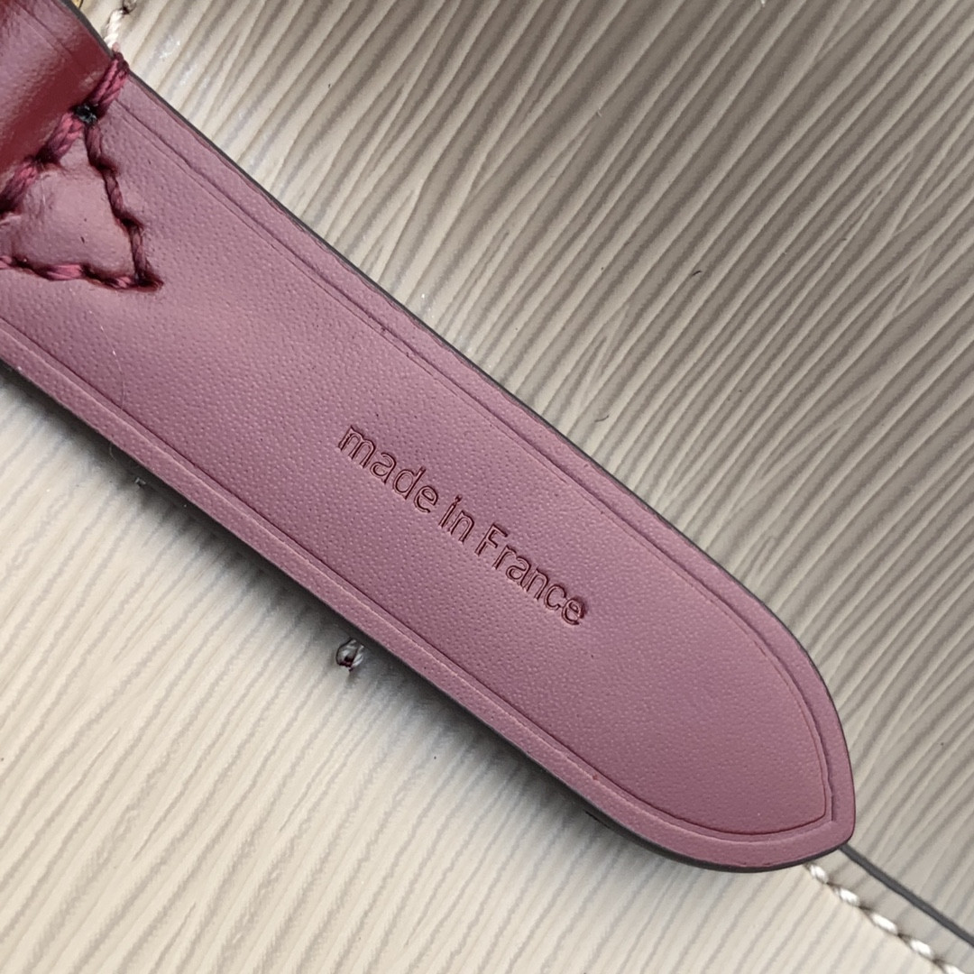 Louis Vuitton Néonoé Bag