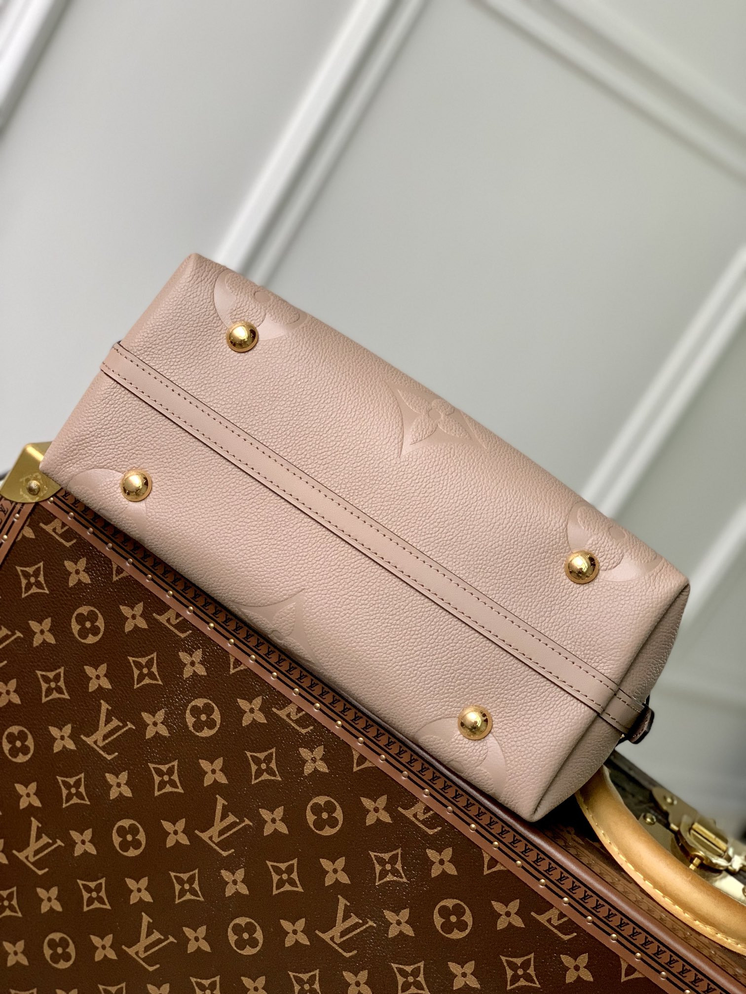Louis Vuitton Carryall Bag