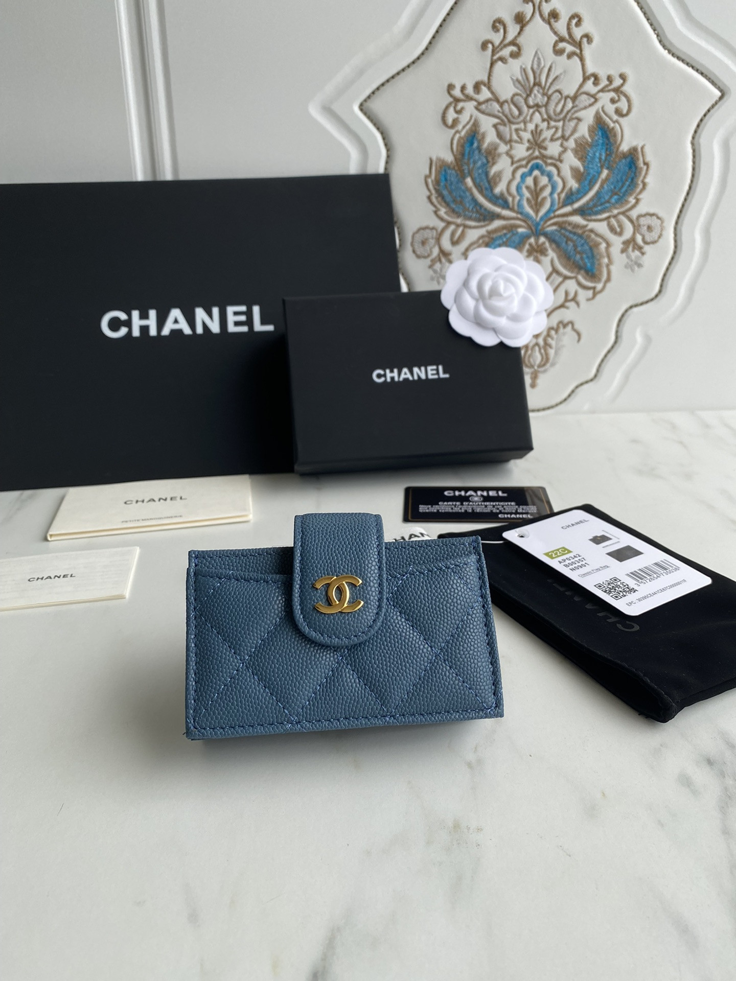 Chanle Flap Wallet
