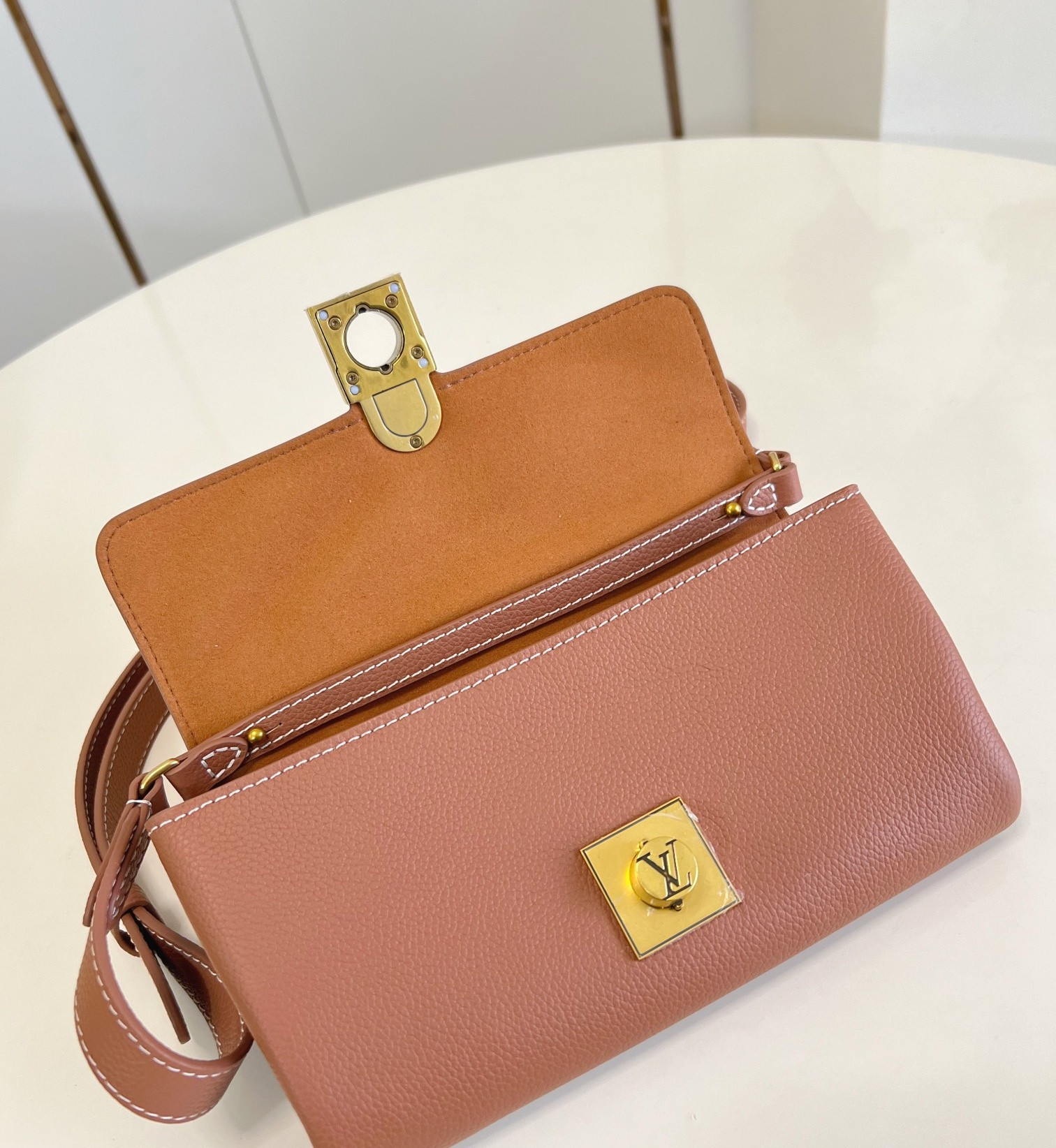 Louis Vuitton Wallet On Chain Handbag