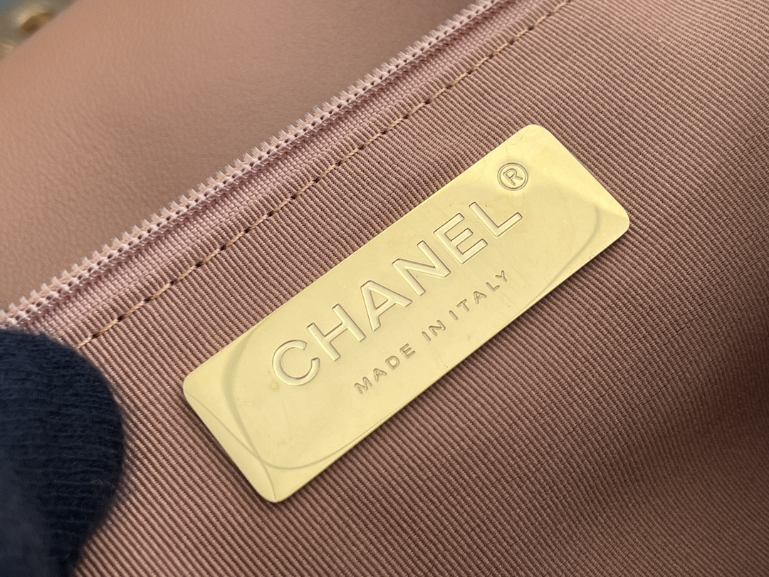 Chanle 19 Handbag