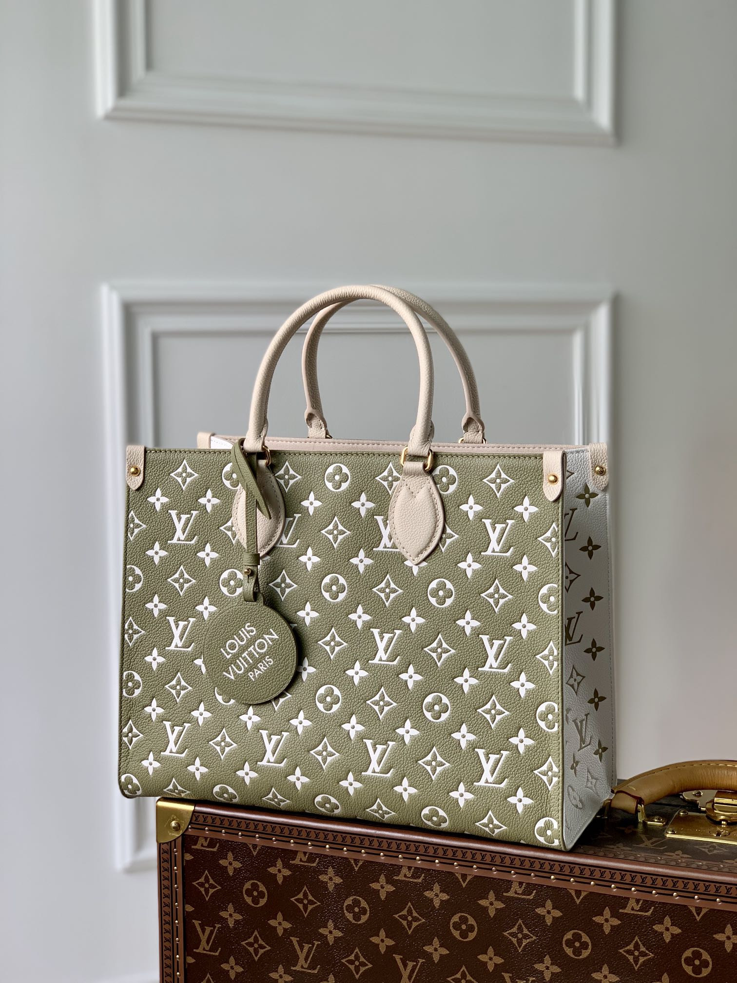Louis Vuitton Onthego Bag