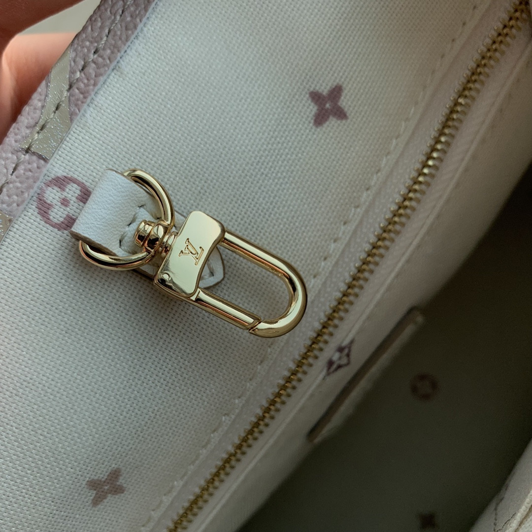 Louis Vuitton Onthego Bag